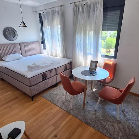 Apartmán Lijepo Pozicioniran Stan, Atrakcije Blizu Podgorica Exteriér fotografie